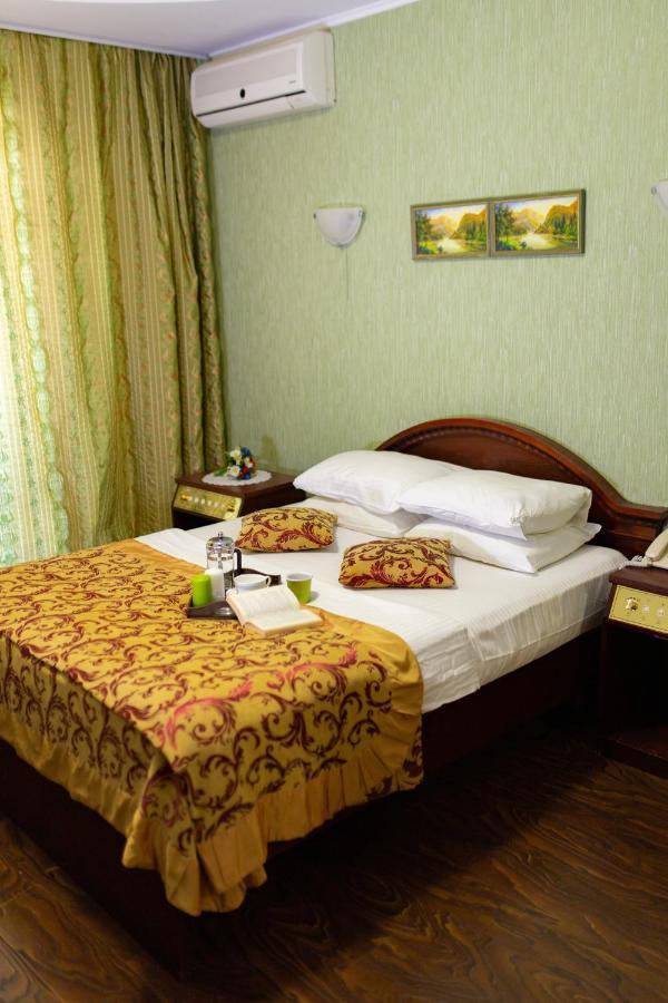 Vila Muntenia Hotel Chisinau Ngoại thất bức ảnh