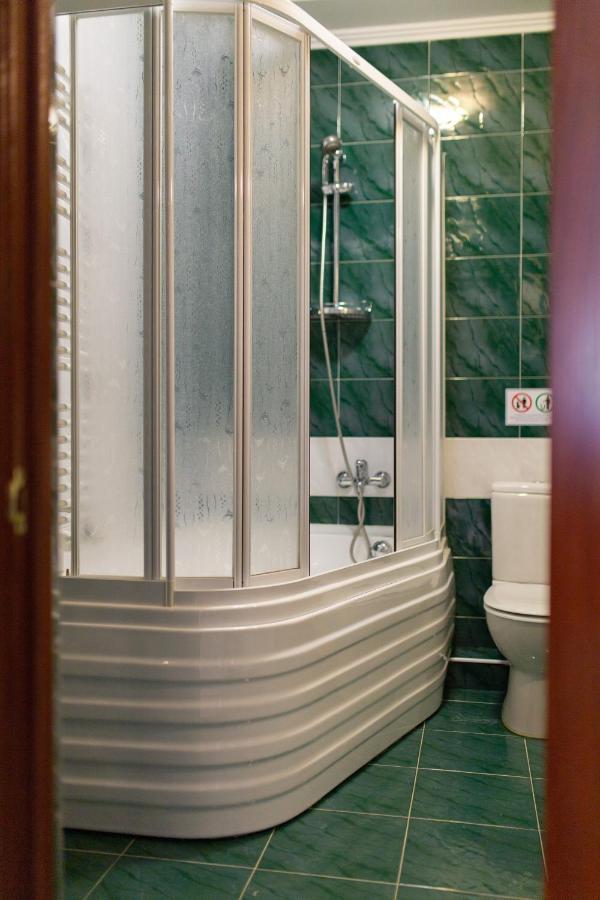 Vila Muntenia Hotel Chisinau Ngoại thất bức ảnh